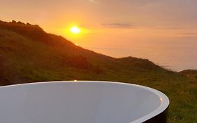 Seaview Retreat -Amazing Ocean Views And Outdoor Bath